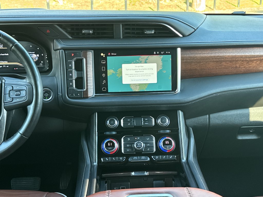 Used 2023 GMC Yukon XL Denali Ultimate AWD/4WD image 19