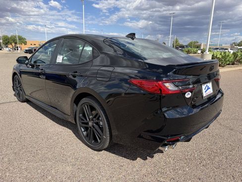 New 2026 Toyota Camry Hybrid AWD/4WD image 3