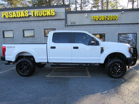 Used 2017 Ford F250 XL w/ Power Equipment Group image 7