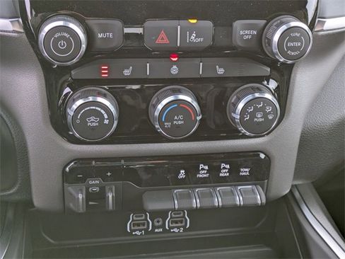 New 2026 RAM 1500 4x4 Crew Cab image 22