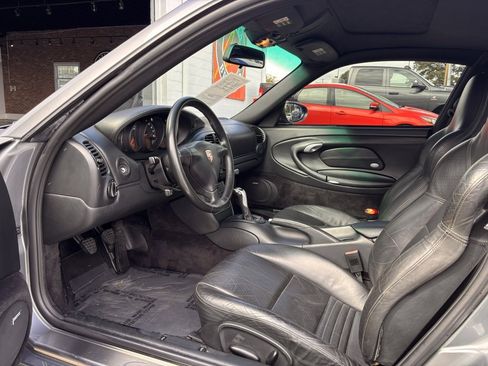 Used 2003 Porsche 911 Carrera 4S image 8