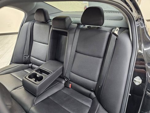 Used 2018 Acura TLX w/ Technology Package FWD image 25