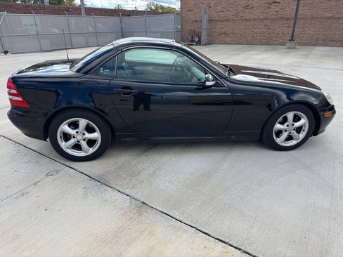 Used 2003 Mercedes-Benz SLK 320 image 5