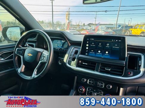 Used 2022 Chevrolet Suburban LT w/ Luxury Package image 55