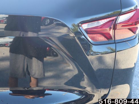 Used 2022 Chevrolet Blazer LT w/ Sound & Technology Package image 39