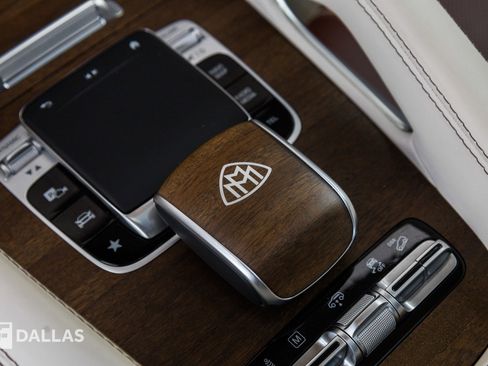 Used 2023 Mercedes-Benz Maybach GLS 600 4MATIC image 32