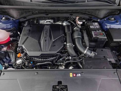 Certified 2024 Kia Sorento EX image 27