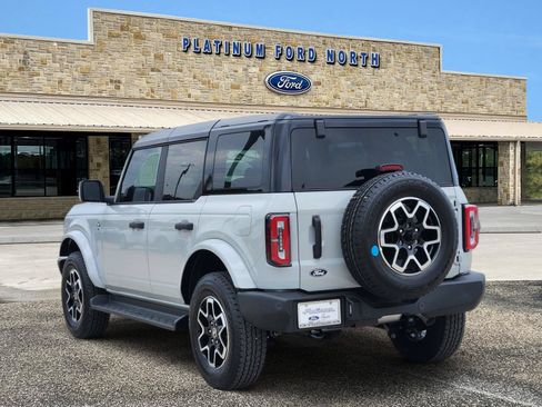 New 2026 Ford Bronco Outer Banks AWD/4WD image 4