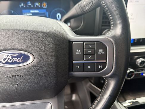 Used 2023 Ford F250 Lariat w/ Lariat Ultimate Package AWD/4WD image 38