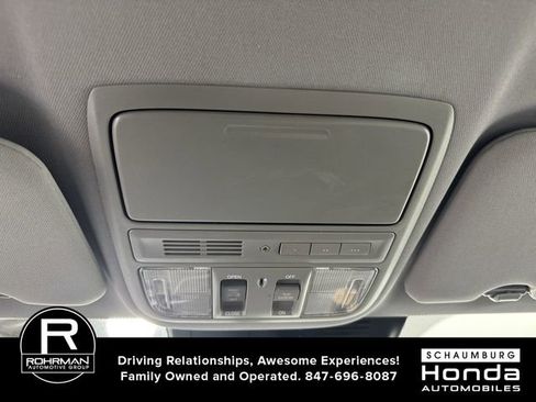 Used 2018 Honda CR-V Touring image 11