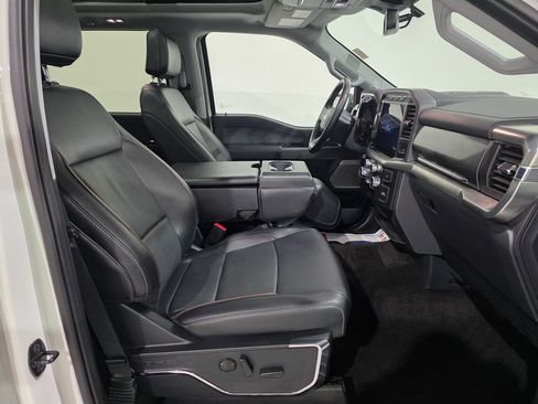 Used 2022 Ford F150 Lariat image 23