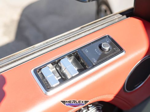 Used 2019 Land Rover Range Rover Autobiography image 43