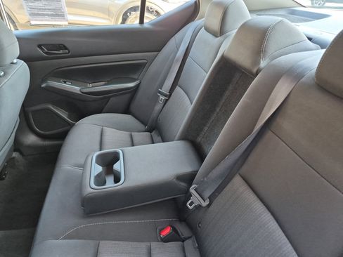 Used 2024 Nissan Altima 2.5 SV image 16