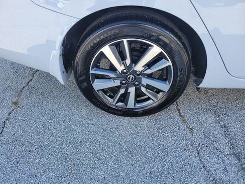 Used 2025 Nissan Versa SV w/ Trunk Package FWD image 7