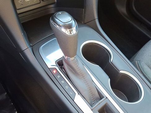 Used 2020 Chevrolet Equinox LT image 15