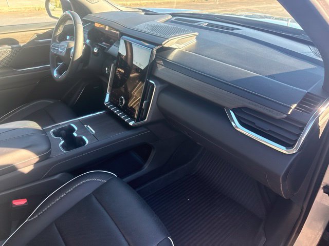 Used 2024 GMC Acadia Denali w/ Super Cruise Package FWD image 15