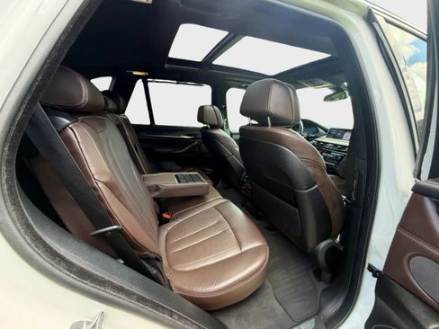 Used 2018 BMW X5 xDrive50i AWD/4WD image 11