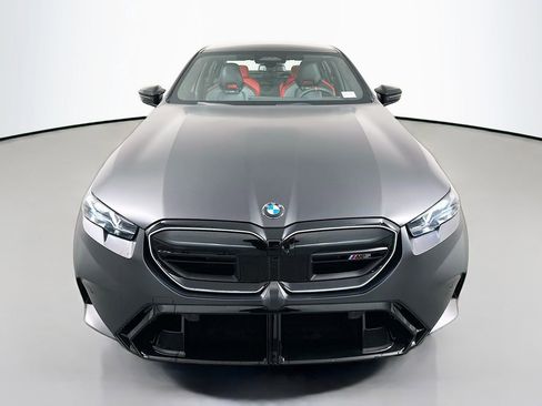 New 2026 BMW M5 w/ Executive Package image 2