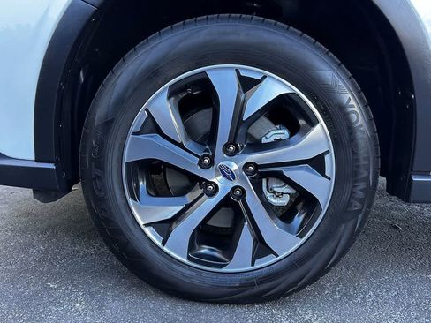 Used 2020 Subaru Outback Touring AWD/4WD image 8