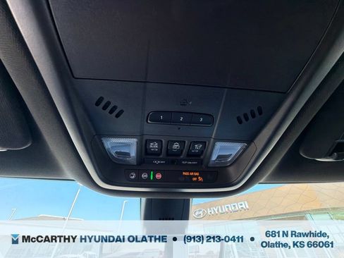 Used 2023 Buick Enclave Avenir w/ Avenir Technology Package AWD/4WD image 31