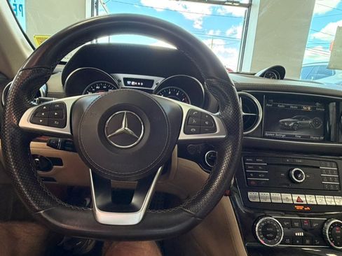 Used 2017 Mercedes-Benz SL 550 image 51