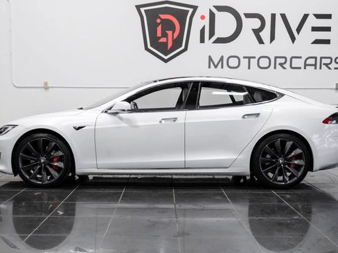 Used 2019 Tesla Model S Performance image 12