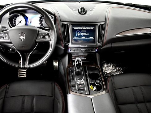 Used 2017 Maserati Levante S image 24