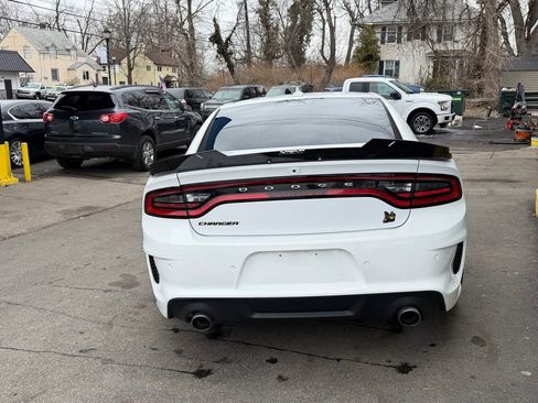 Used 2019 Dodge Charger Scat Pack image 4