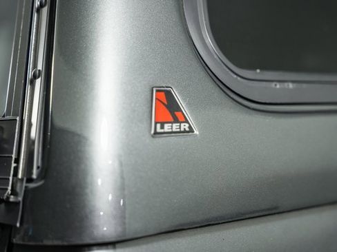 Used 2006 Nissan Frontier LE image 9