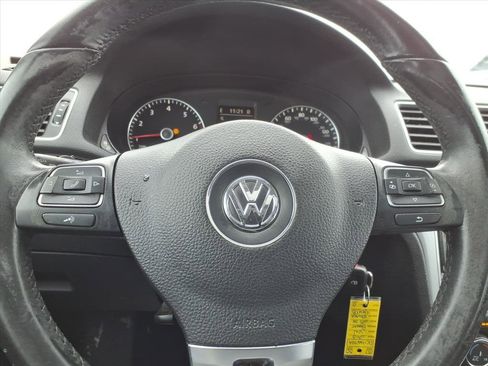 Used 2013 Volkswagen Passat 2.5 SE image 17