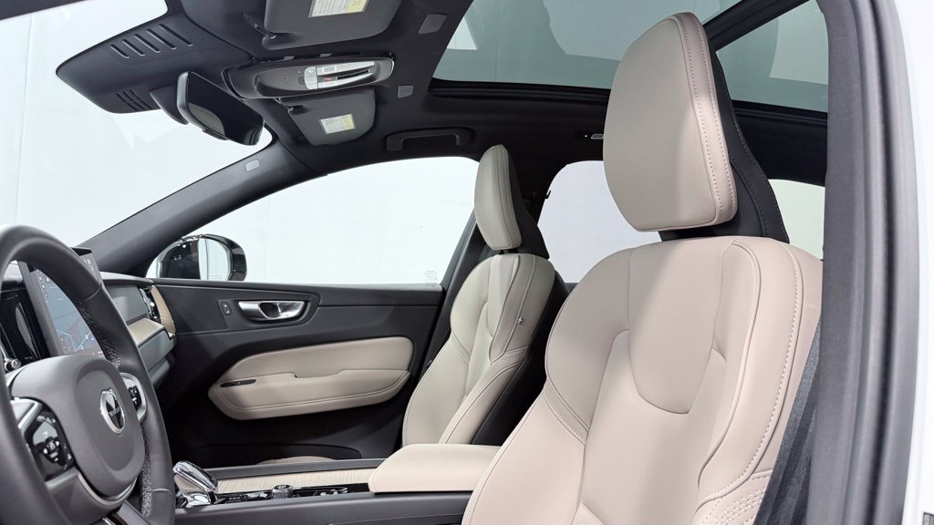 Certified 2026 Volvo XC60 B5 Plus AWD/4WD image 12