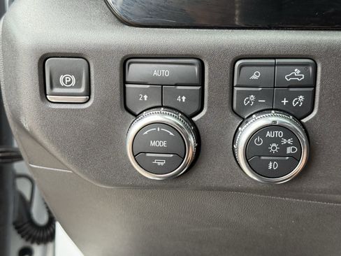 Used 2024 GMC Sierra 1500 SLT image 24