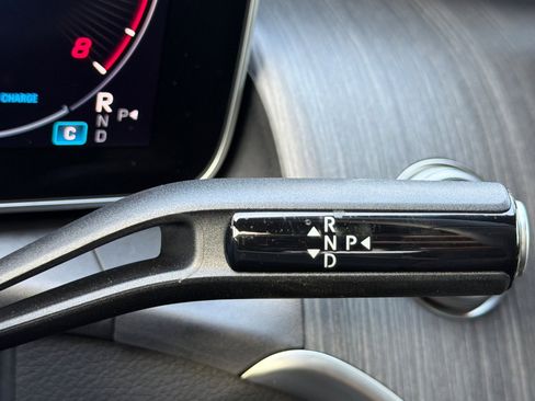 Certified 2025 Mercedes-Benz GLC 300 4MATIC image 25