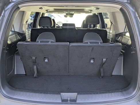 Used 2025 Hyundai Santa Fe Limited FWD image 12