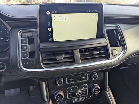 Used 2022 Chevrolet Tahoe Z71 w/ Luxury Package image 17