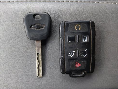 Used 2018 Chevrolet Tahoe LT image 32