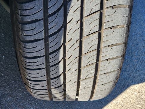 Used 2016 Toyota Camry XLE image 12