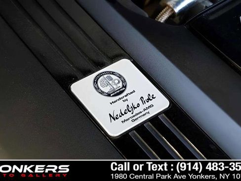 Used 2022 Mercedes-Benz SL 55 AMG 4MATIC w/ Driver Assistance Package image 64