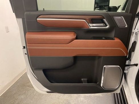 Certified 2025 GMC Sierra 2500 Denali Ultimate image 22