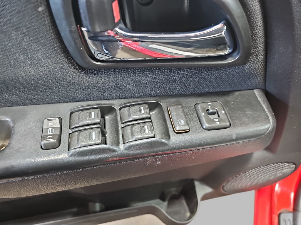 Used 2009 GMC Canyon SLE AWD/4WD image 30