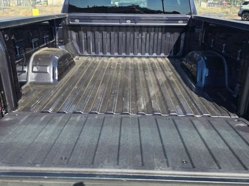 Used 2022 Chevrolet Silverado 1500 LT image 10