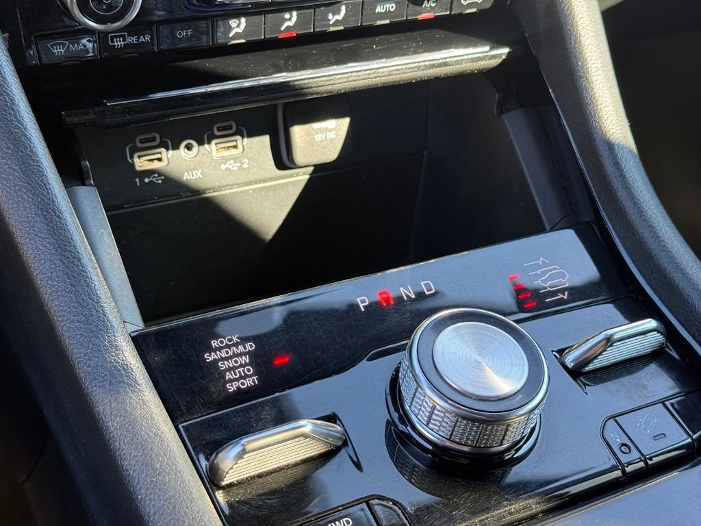 Used 2023 Jeep Grand Cherokee Summit AWD/4WD image 19