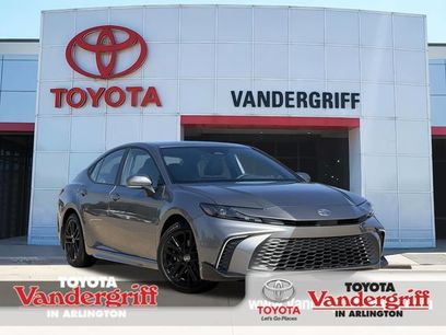 Used 2025 Toyota Camry SE w/ Convenience Package