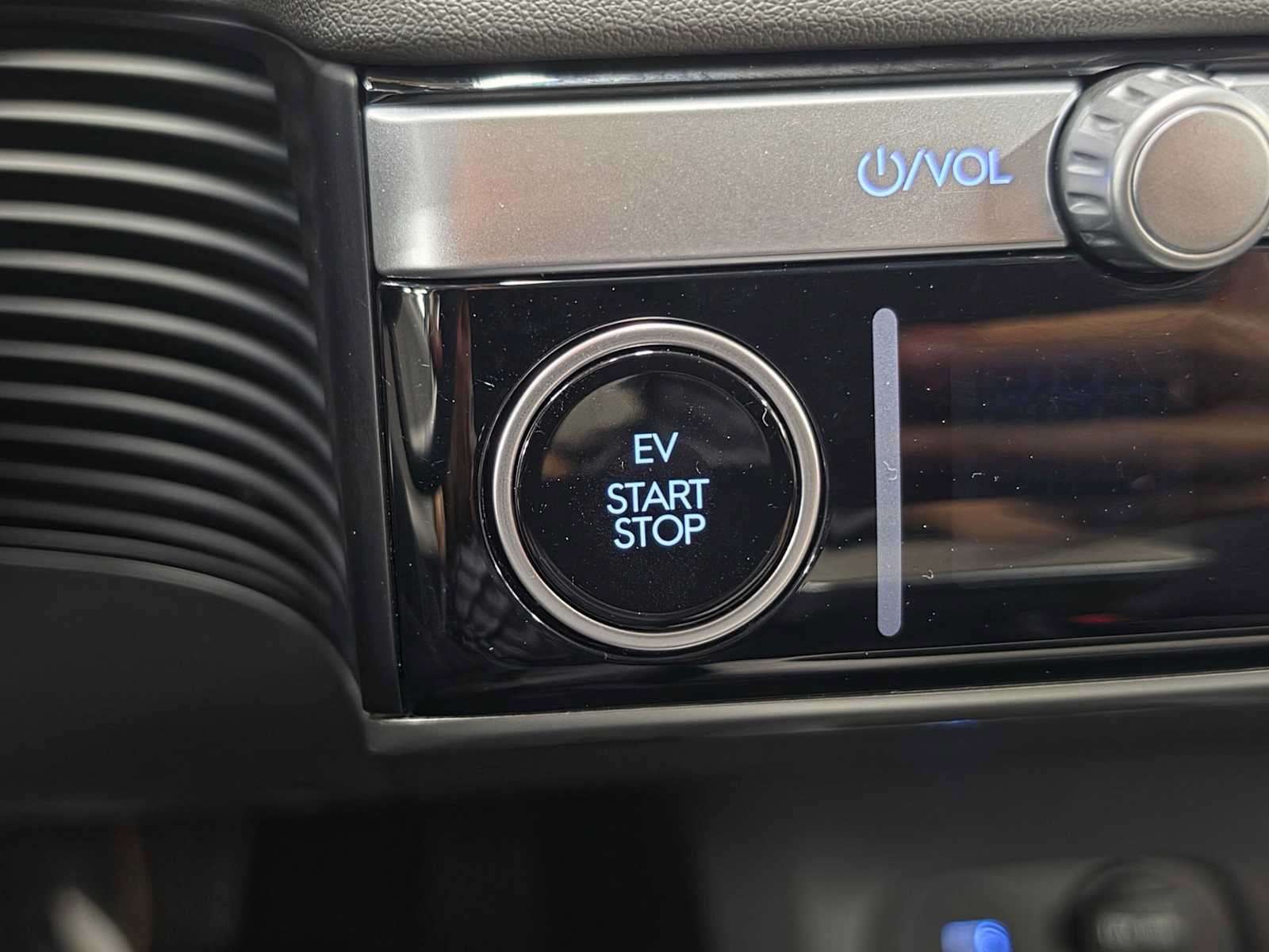Used 2024 Hyundai Ioniq 5 SEL RWD image 30