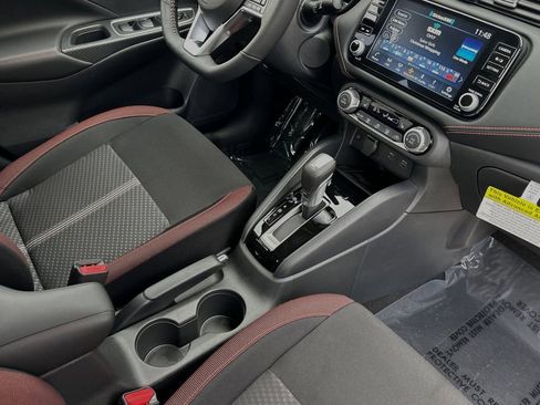 New 2025 Nissan Versa SR w/ Trunk Package image 12