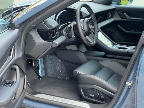 New 2025 Porsche Taycan image 4
