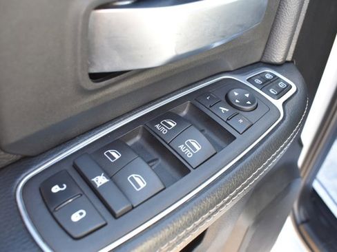 Used 2024 RAM 3500 Big Horn image 13