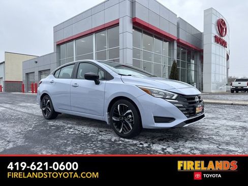 Used 2025 Nissan Versa SR w/ Trunk Package image 1