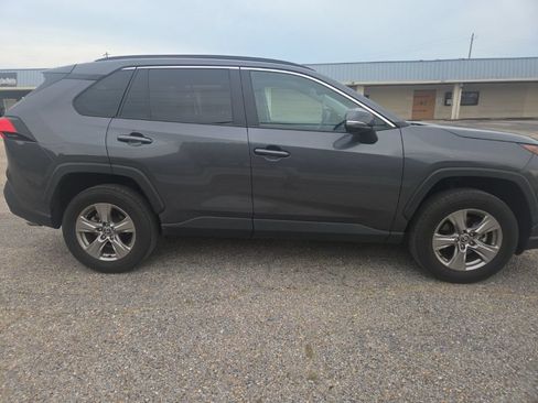 Used 2023 Toyota RAV4 XLE w/ Convenience Package FWD image 11