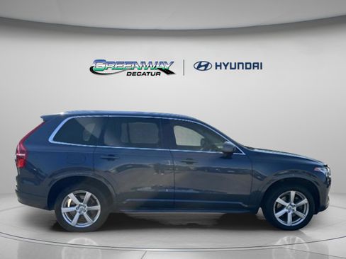 Used 2023 Volvo XC90 B5 Core image 8